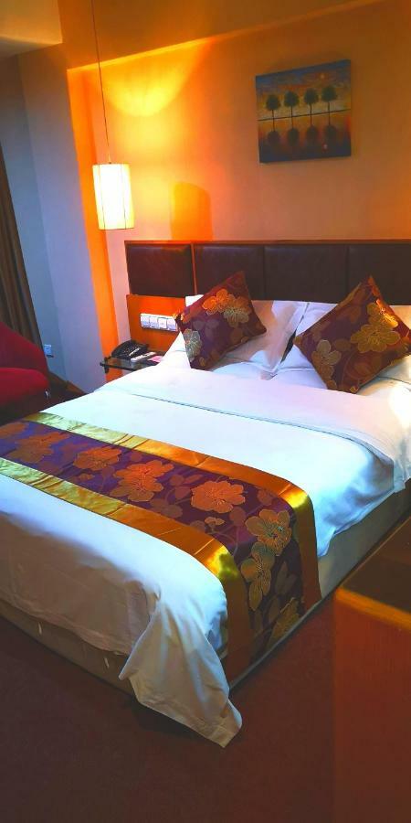 Jingdu Hotel Куанжоу Екстериор снимка