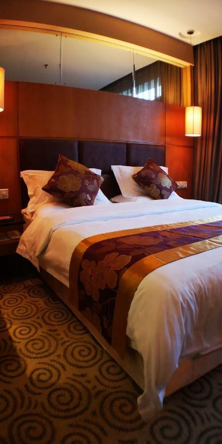 Jingdu Hotel Куанжоу Екстериор снимка