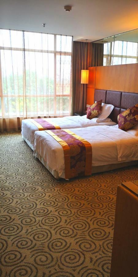 Jingdu Hotel Куанжоу Екстериор снимка