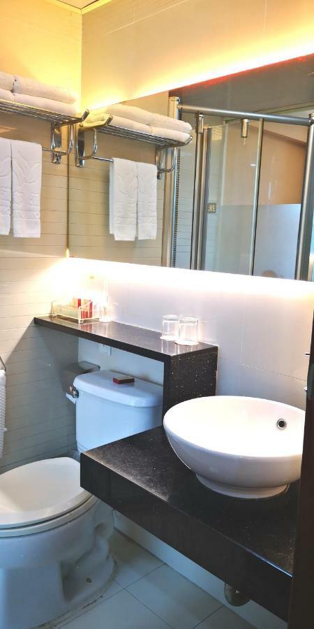 Jingdu Hotel Куанжоу Екстериор снимка